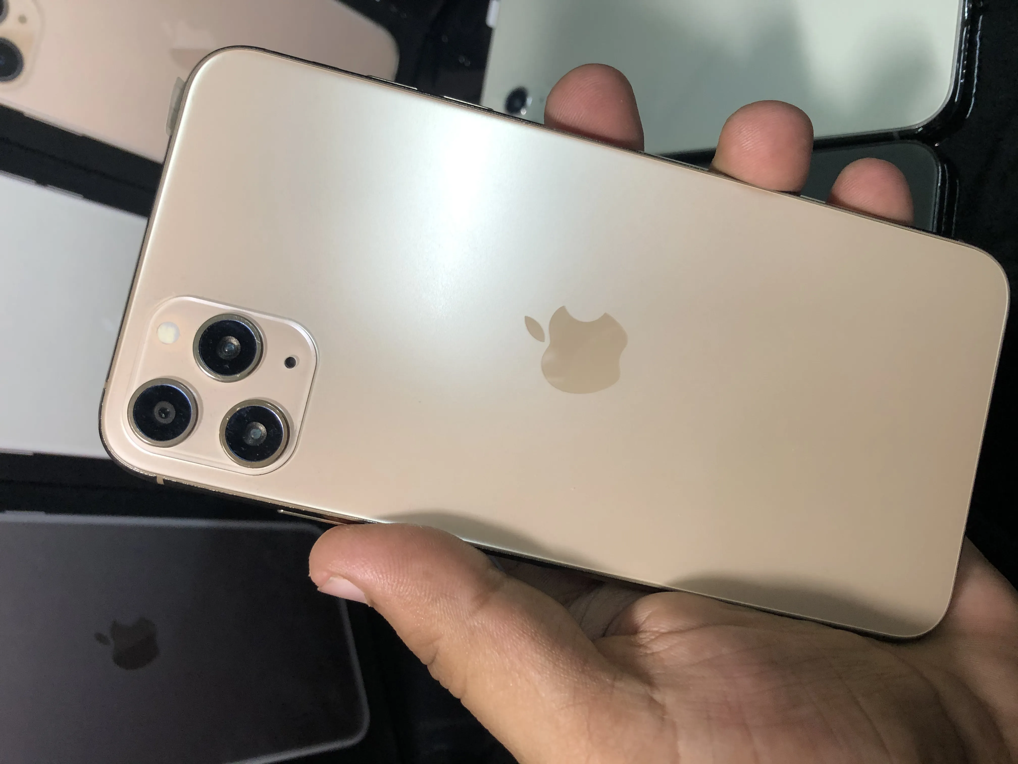 iPhone 11 Pro Max Master A1 Copy - ad image 1