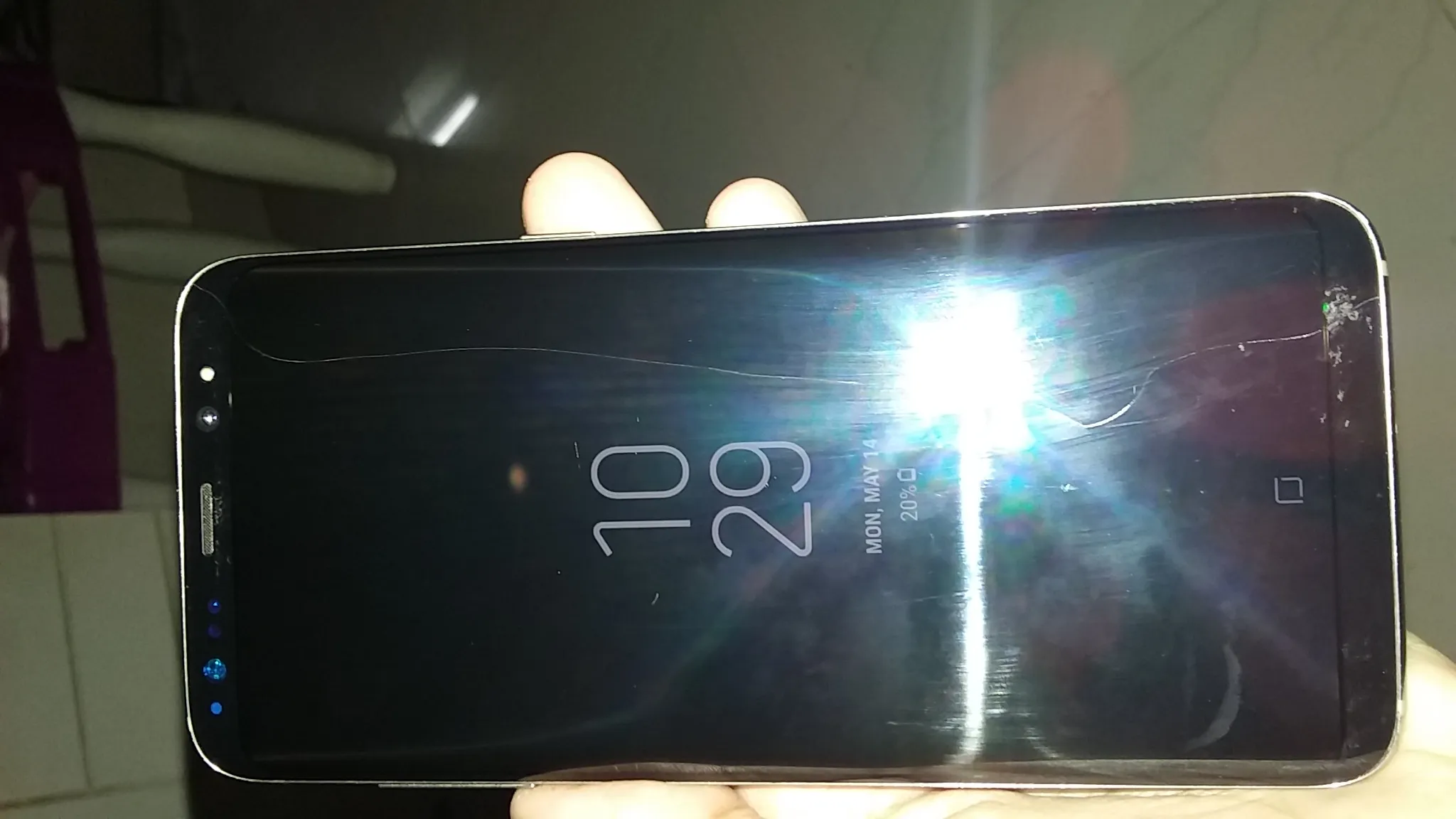 samsung s8 minor cracked screen - ad image 1