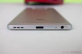 LG v20 4Gb 63Gb exchange possible - ad image 1