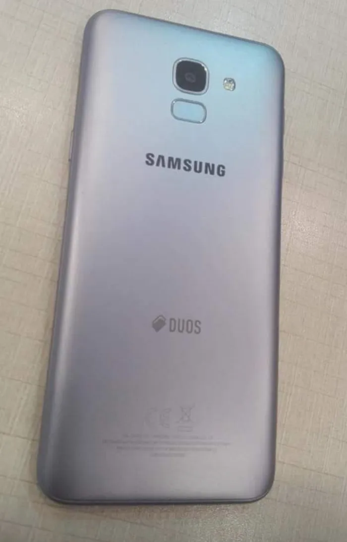 Samsung j6 2018 - ad image 1