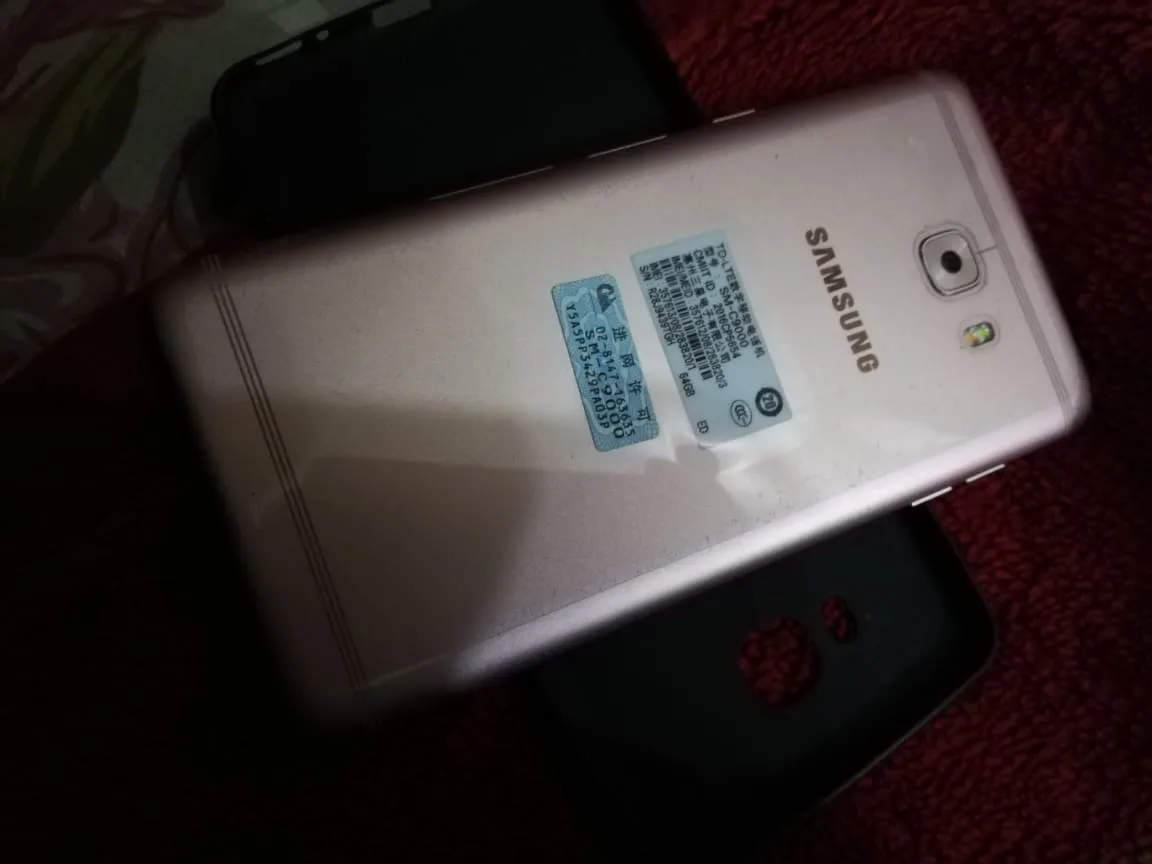 Samsung c9 pro - ad image 2