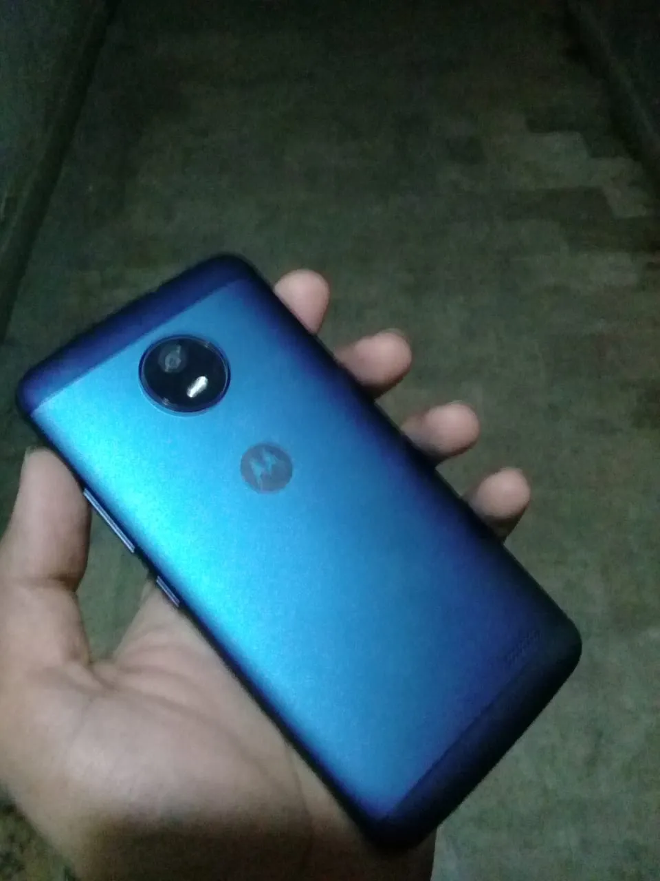 Motorola Moto E4 - ad image 4