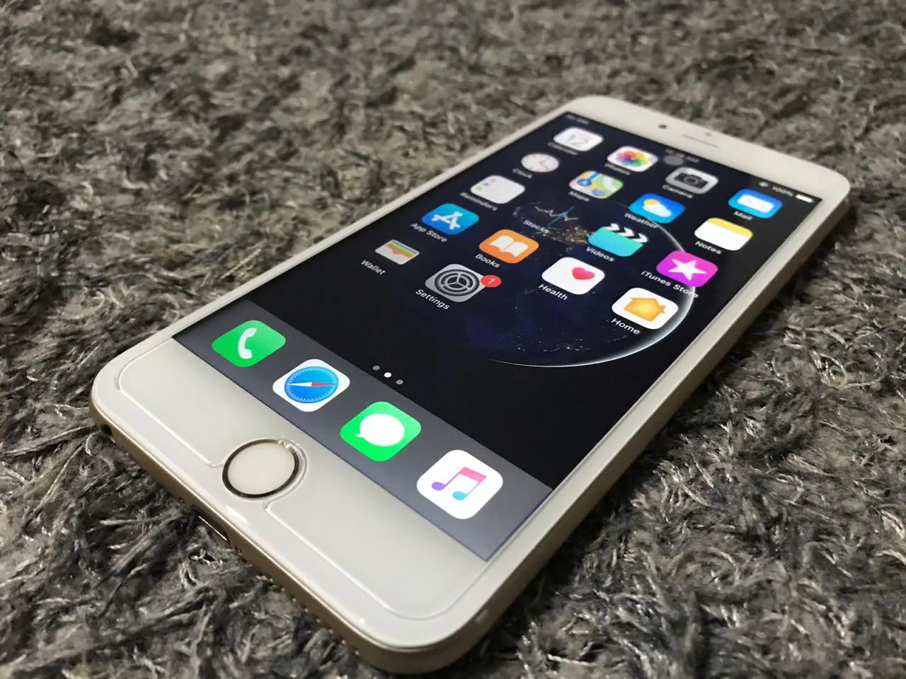 Brand New Condition iPhone 6 PLUS 16 Gold - ad image 4