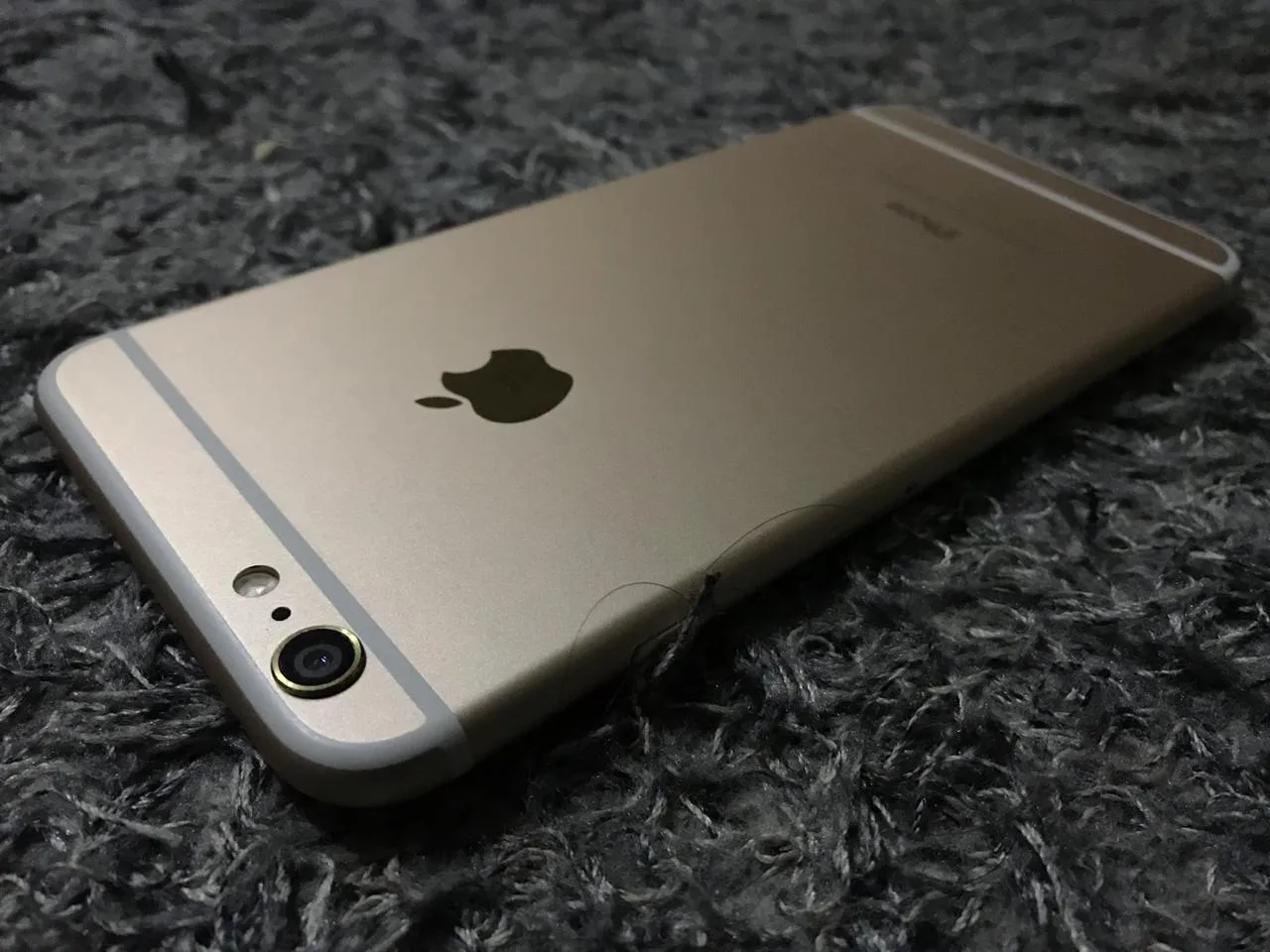 Brand New Condition iPhone 6 PLUS 16 Gold - ad image 3