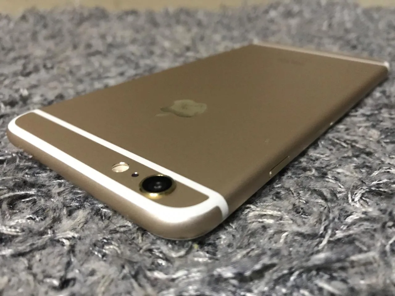 Brand New Condition iPhone 6 PLUS 16 Gold - ad image 1