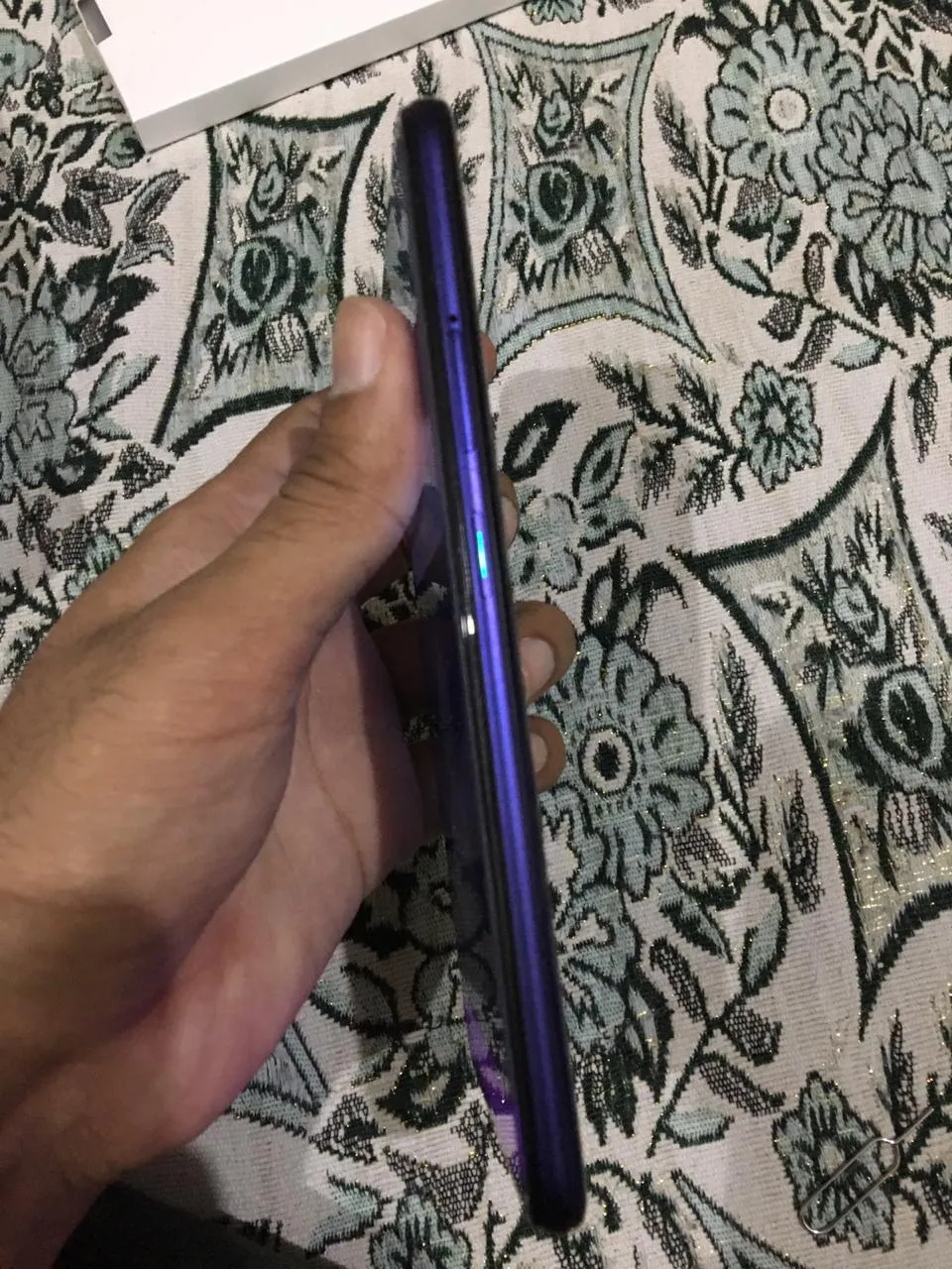 Oppo F11 Pro Lush - ad image 4