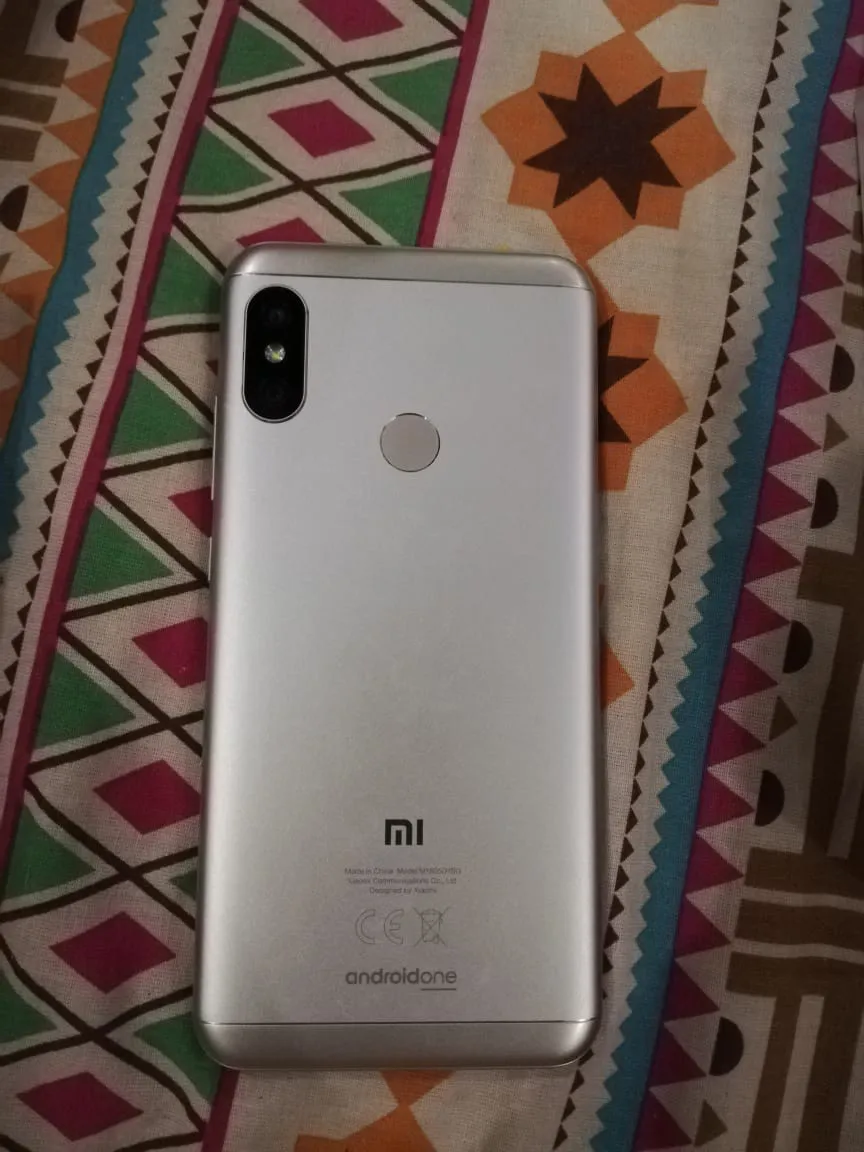 Mi A2 lite - ad image 2