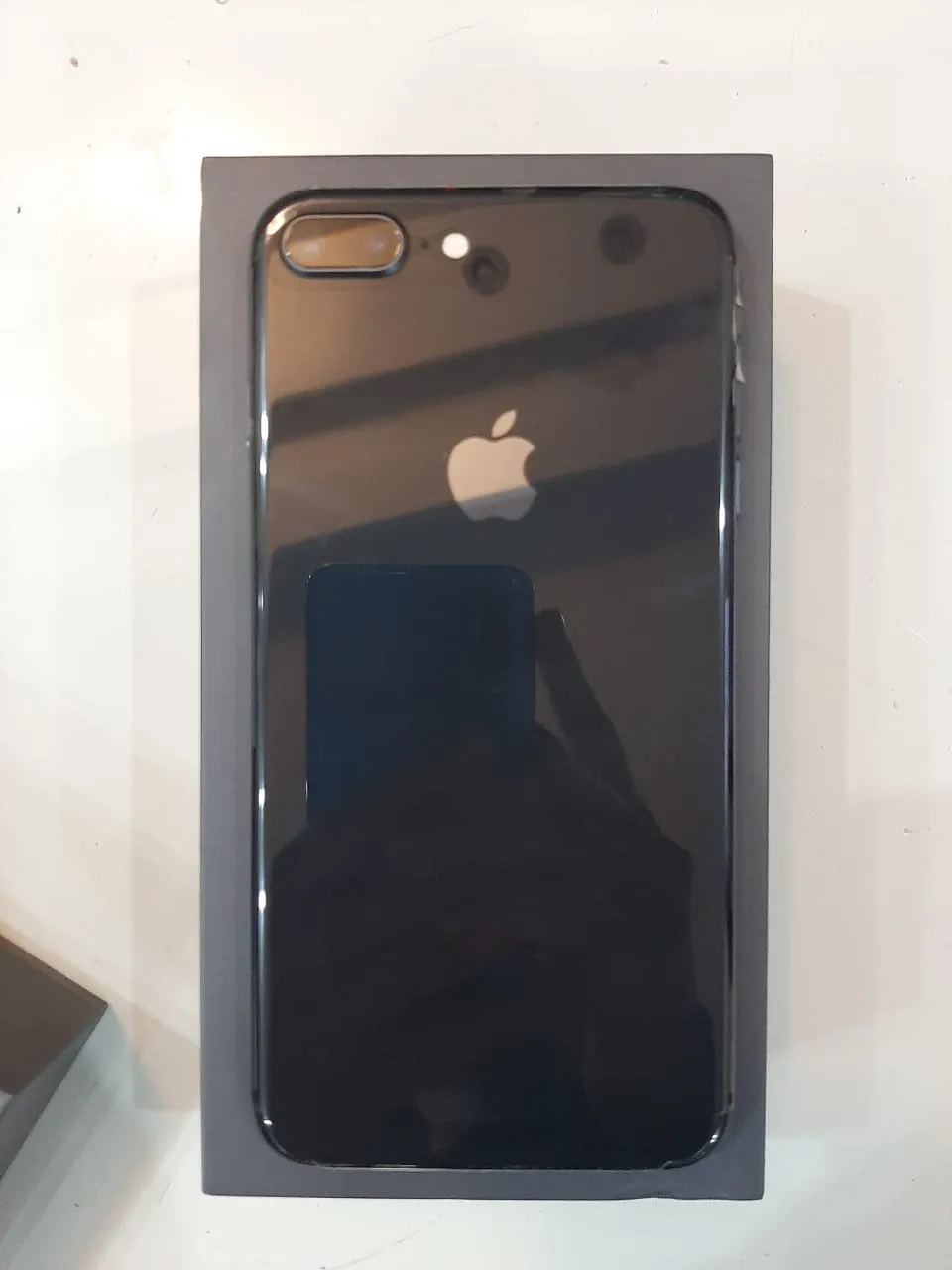 Iphone 8 plus 256gb - ad image 2