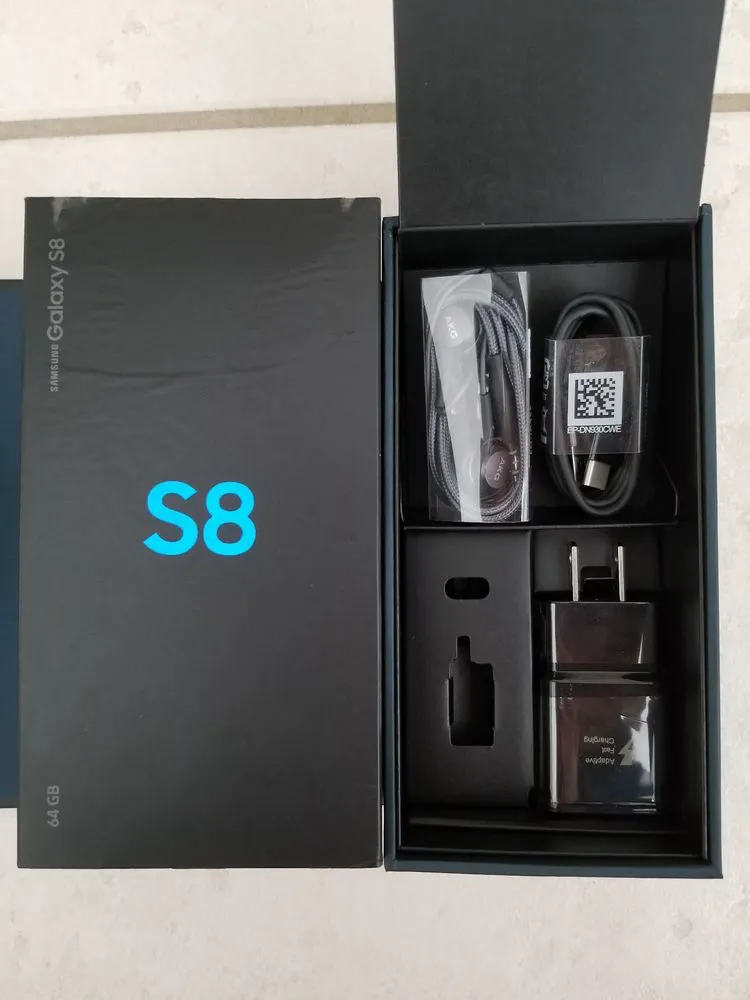 s8 in premium condition - ad image 2