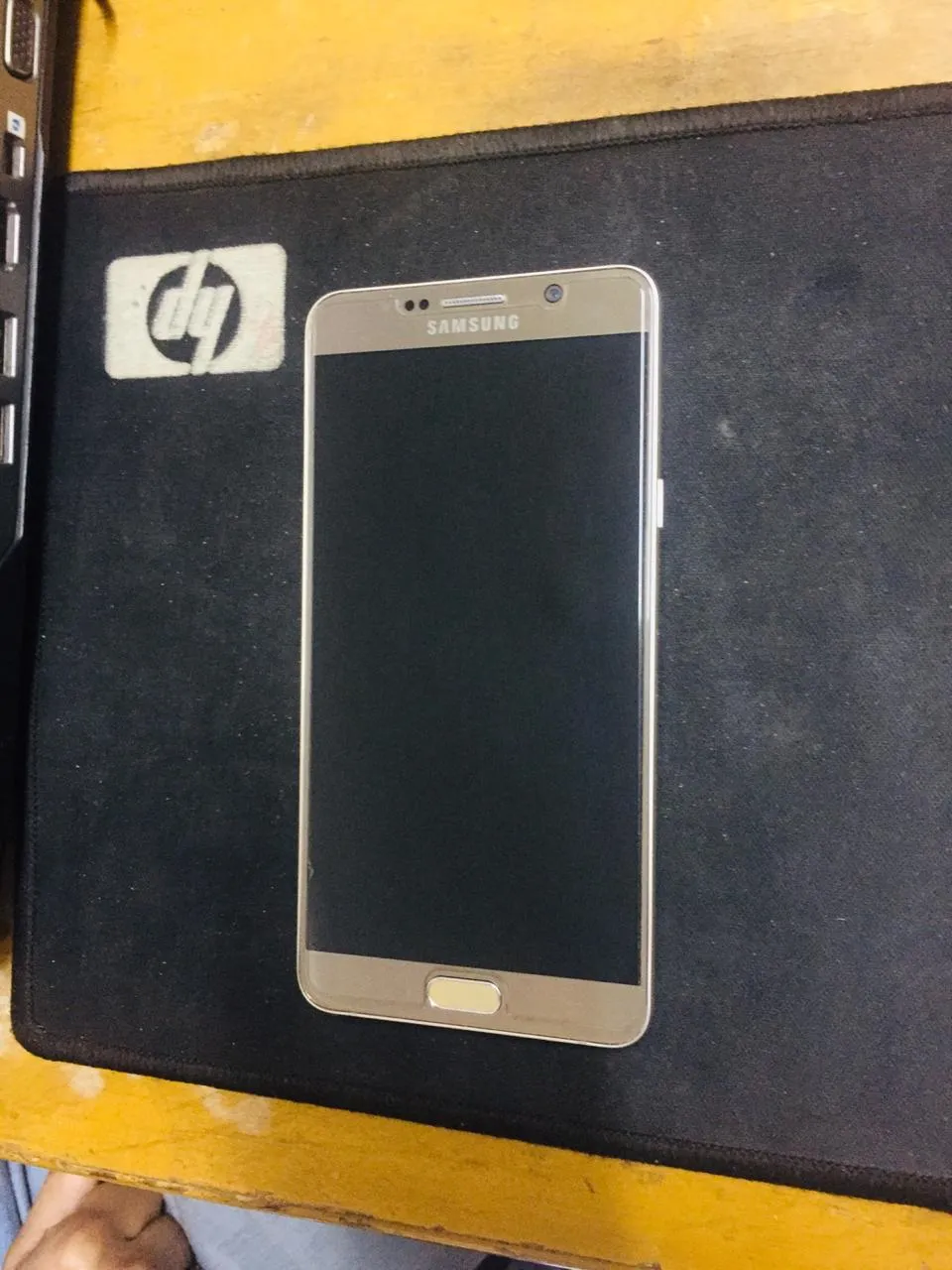 Samsung Galaxy Note 5 - Mint Condition - ad image 2