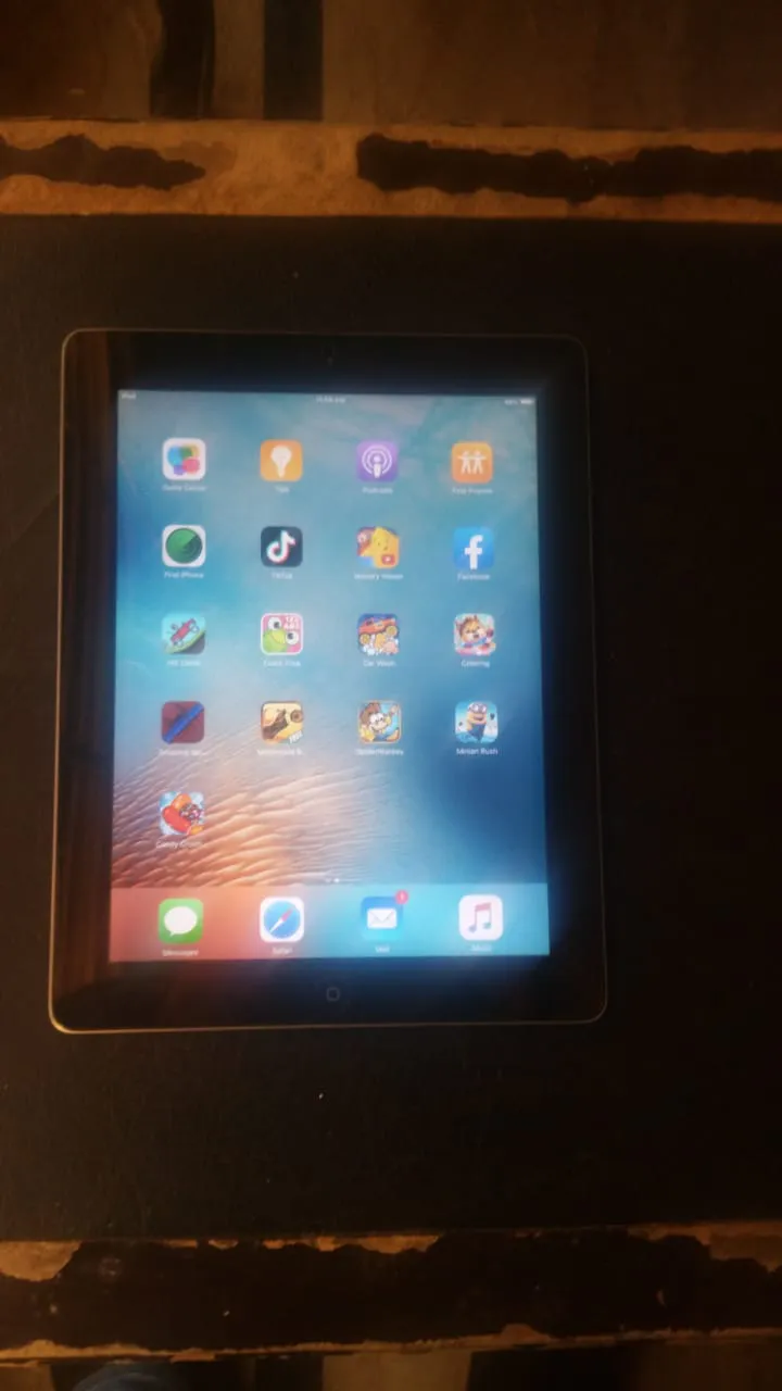 iPad 2 - ad image 1