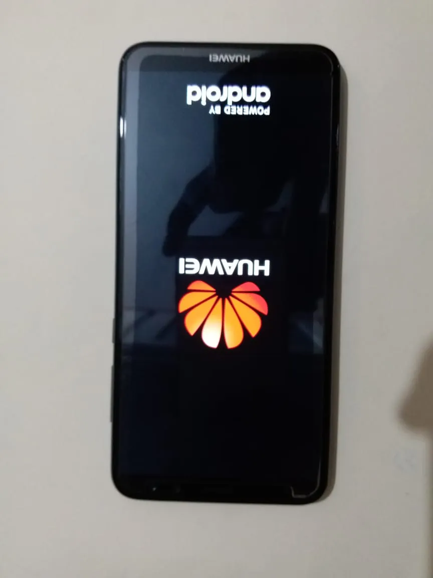 Huawei mate 10 lite 10 by 9 condition - ad image 2