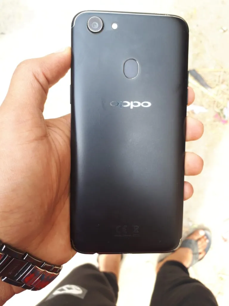 Oppo f5 4 gb ram 32 gb Ram - ad image 1