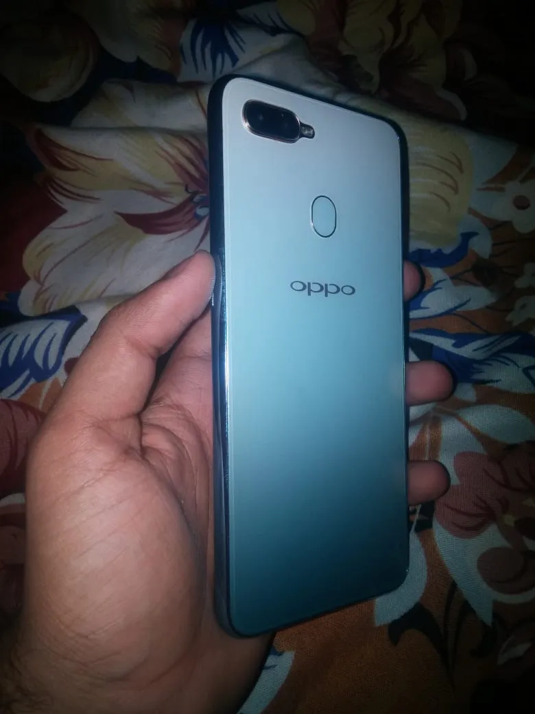 oppo f9 pro - ad image 2