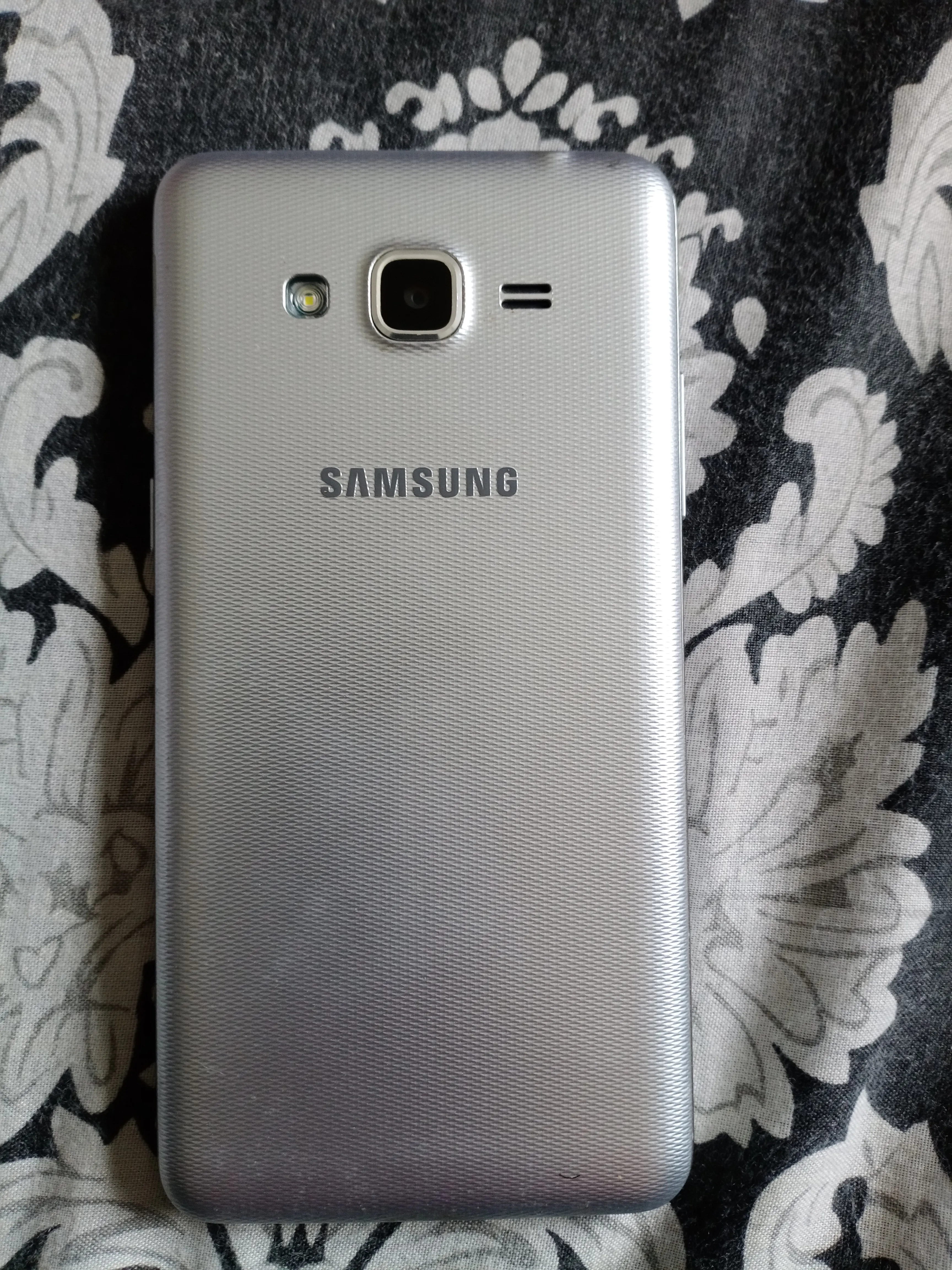 Samsung Galaxy Grand Prime Plus - ad image 2