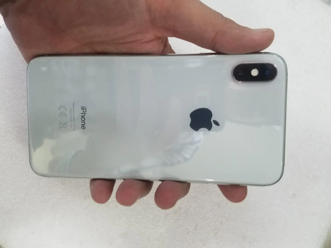 Iphone XS Max White colour - ad image 2