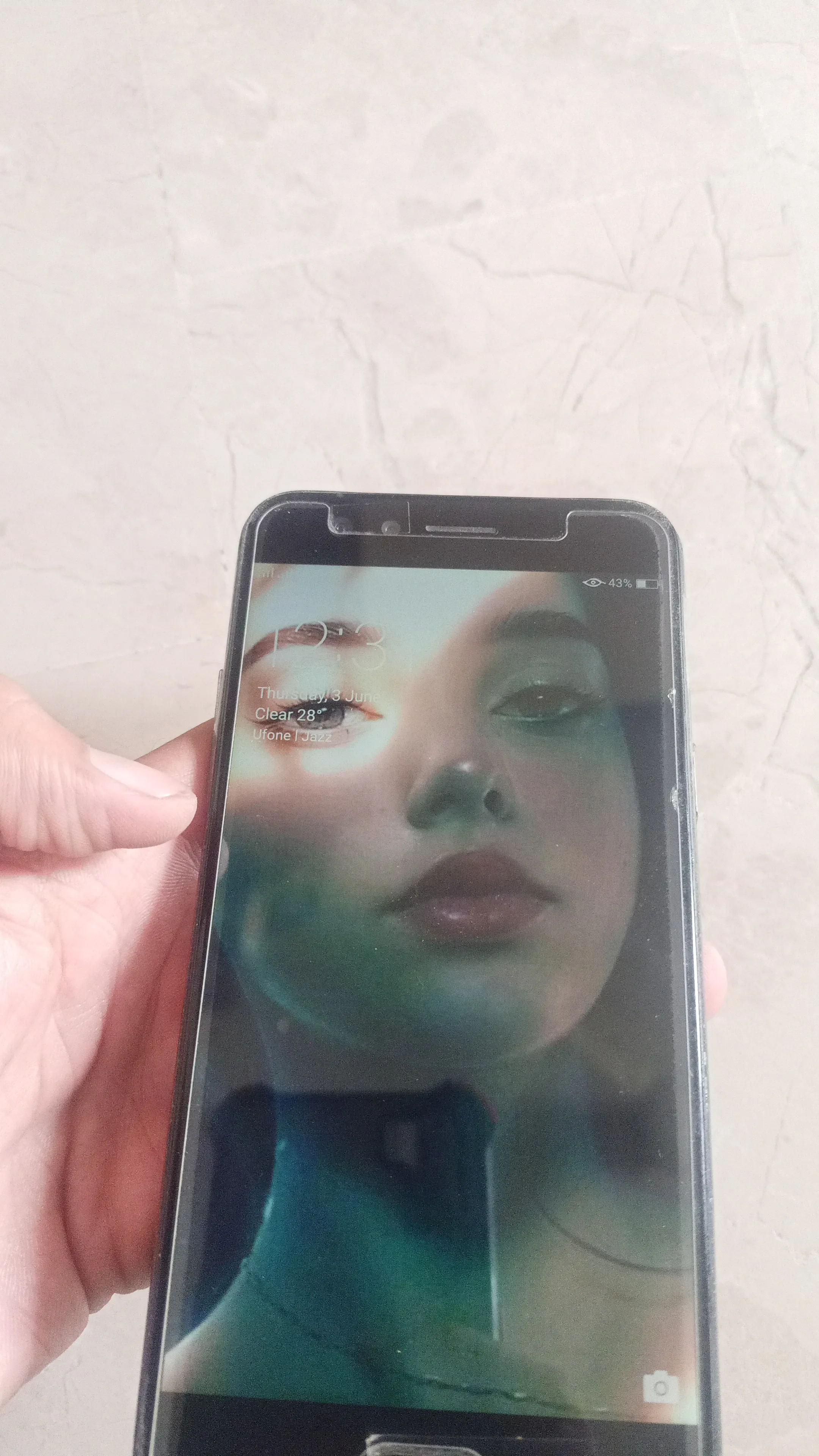 OPPO F3 - ad image 1