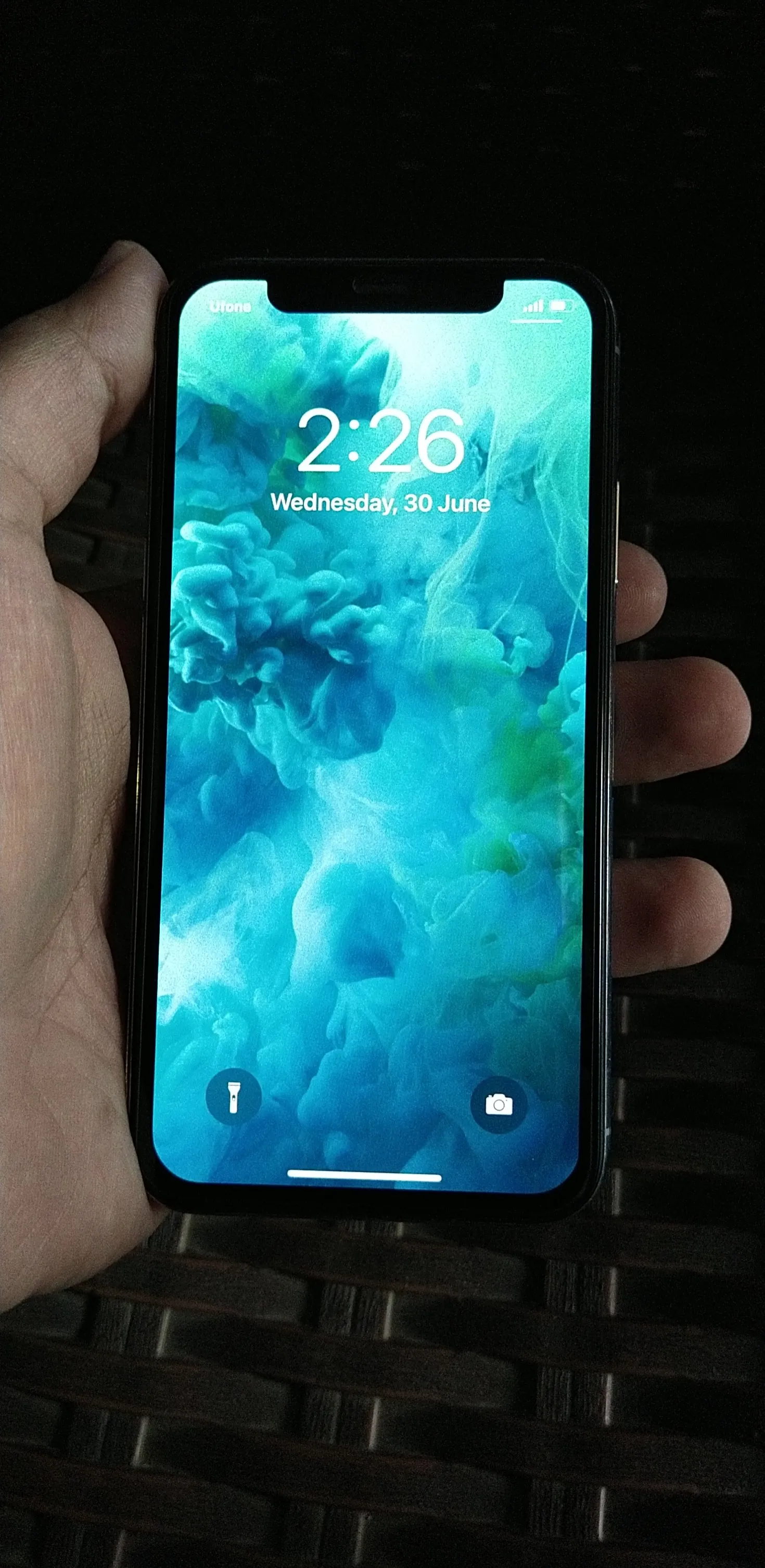 iPhone x - ad image 2