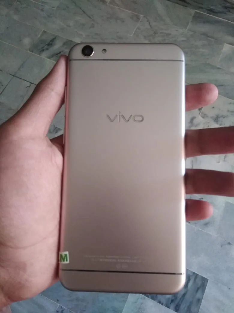 Vivo Y66 - ad image 3