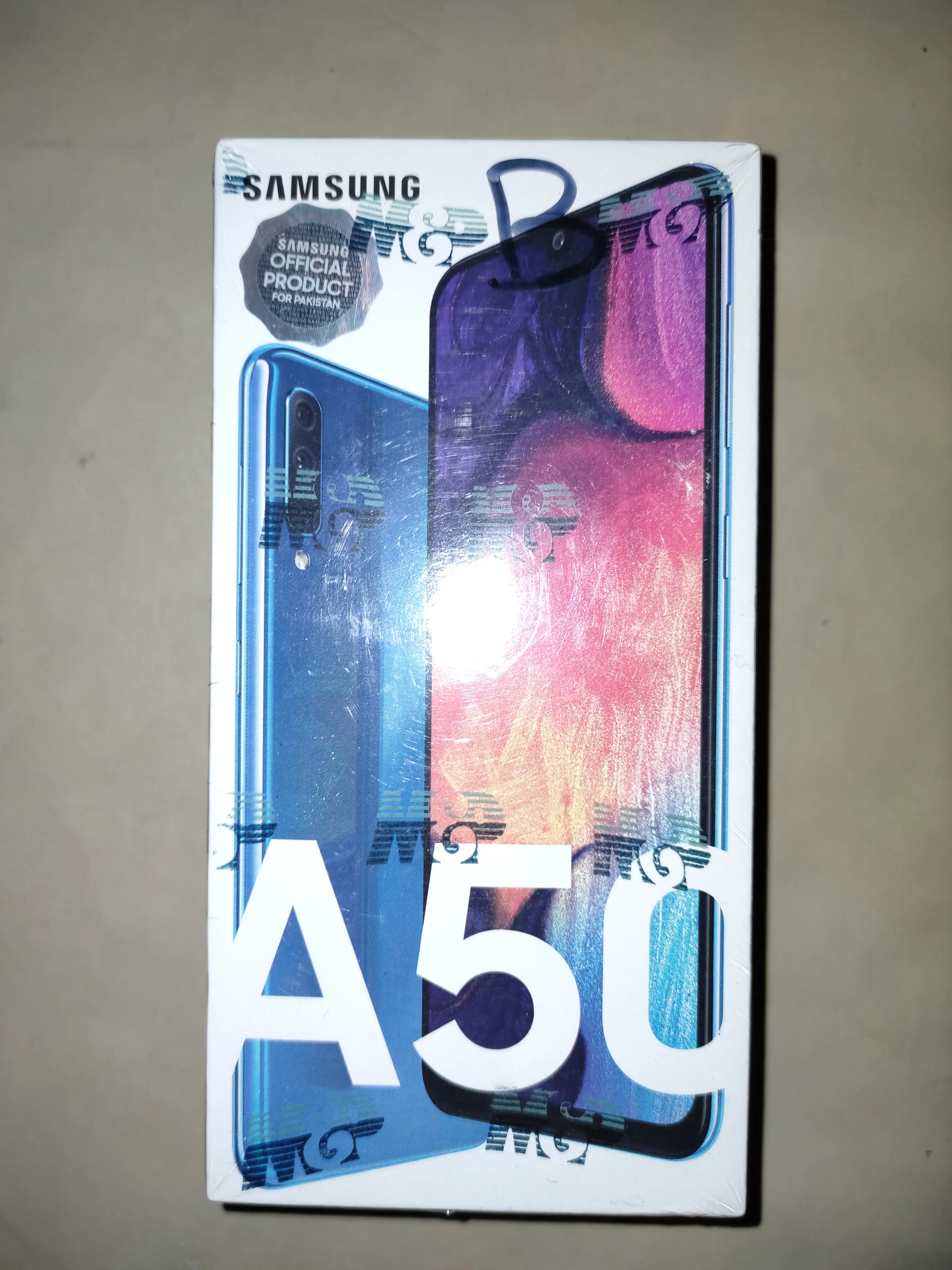 Galaxy A50 with complete box - ad image 2