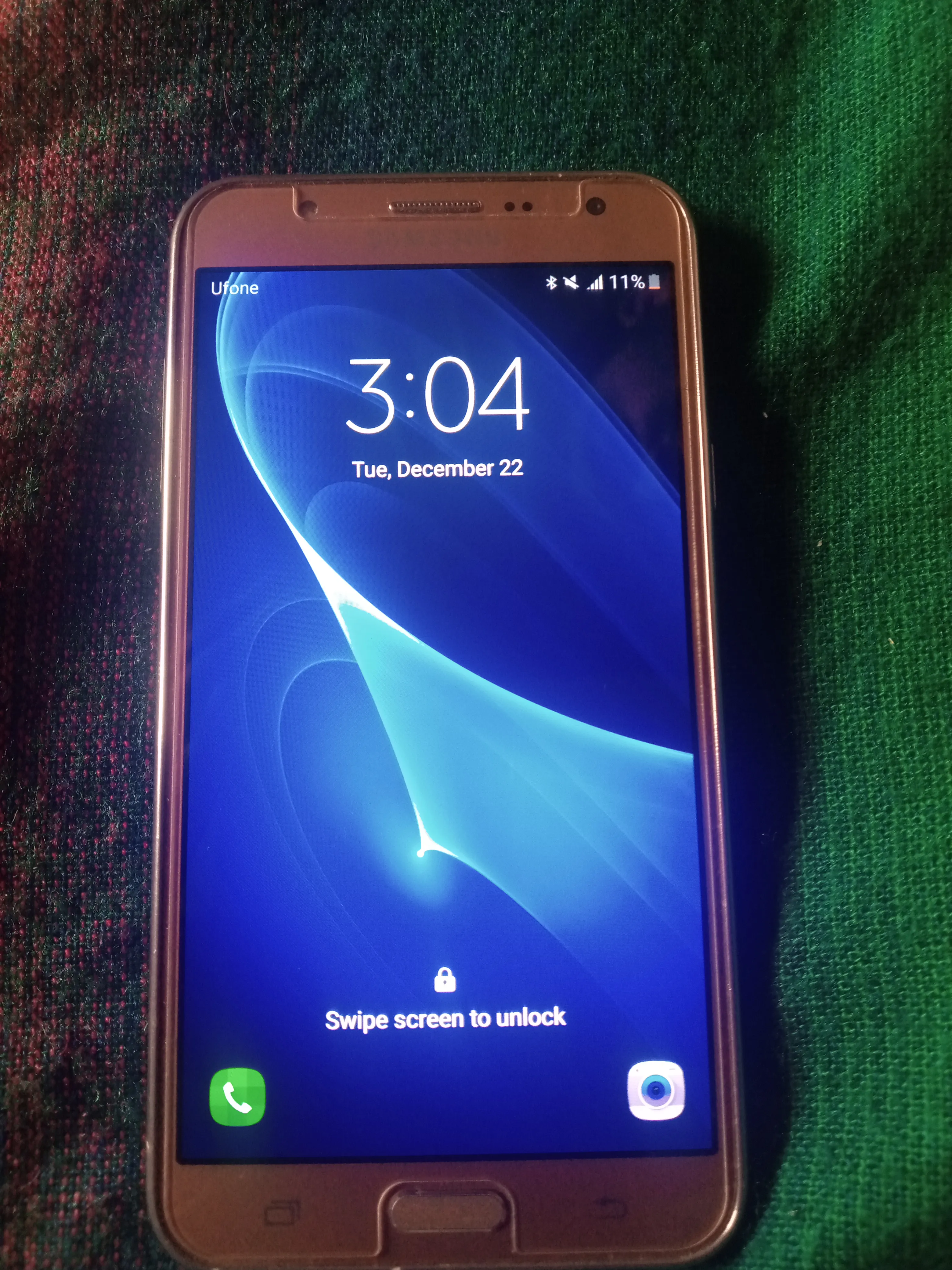 Galaxy j7 - ad image 1