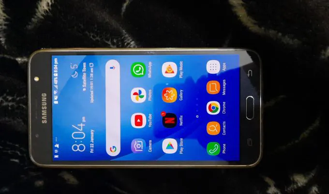 GALAXY J7 - ad image 2