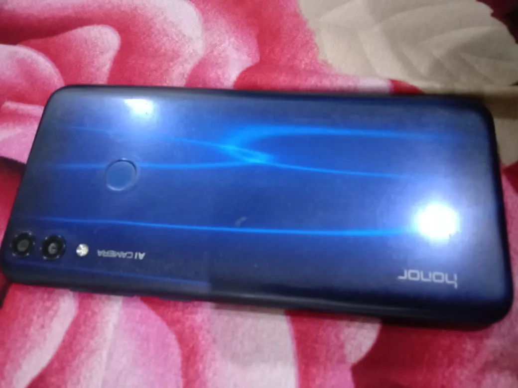 Honor 8c For sell condition 9 /10 - ad image 3