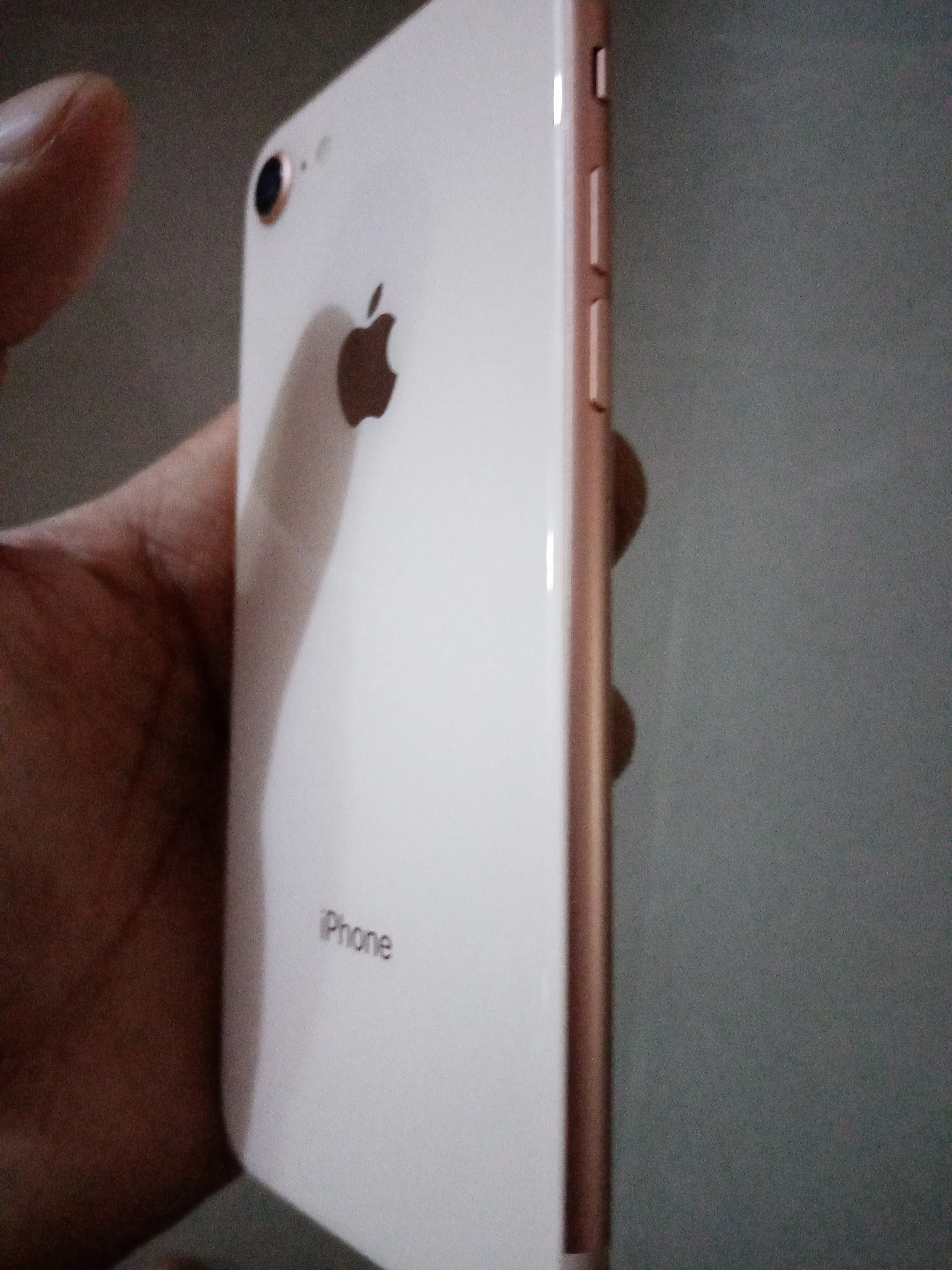 I phone 8 256gb Pta Aproved - ad image 2