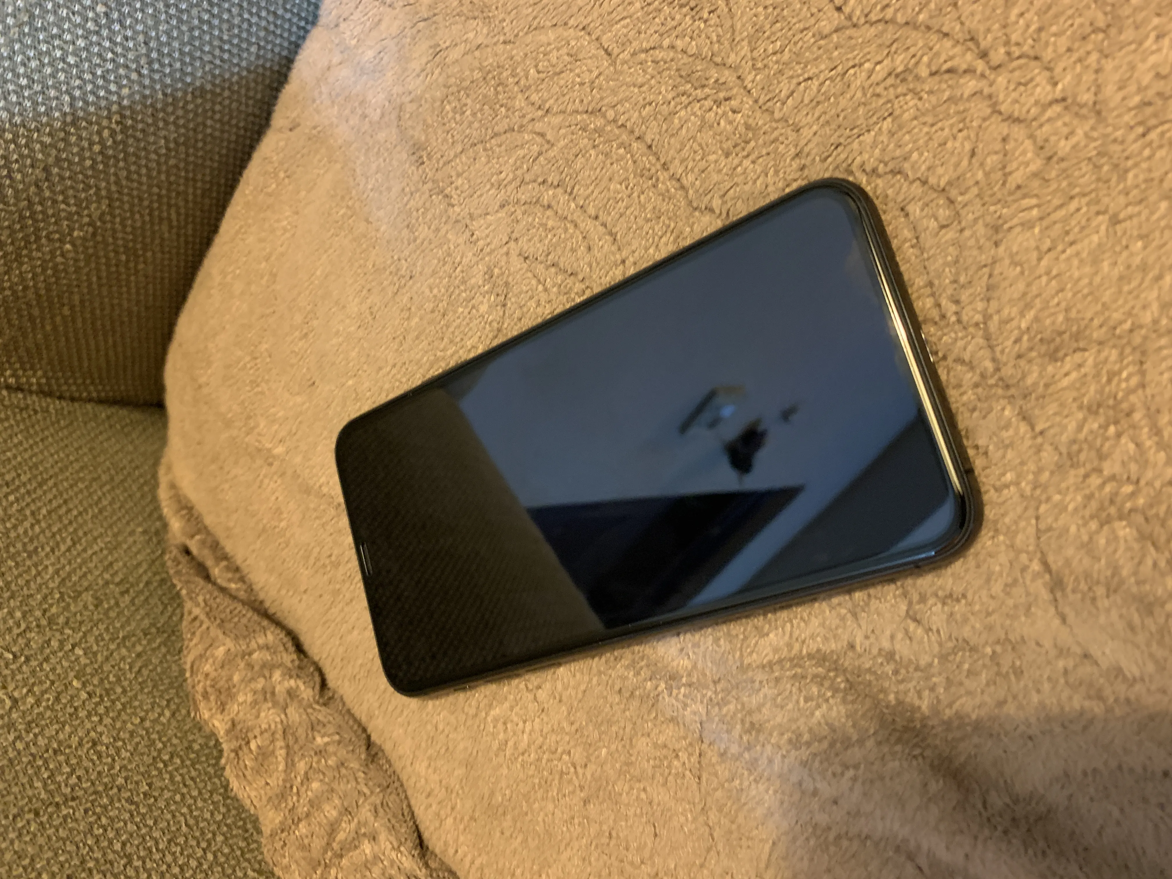 Iphone 11 pro max 256 gb (JV) - ad image 3