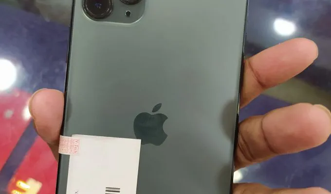 Iphone 11 pro max 256gb kit for sale - ad image 2