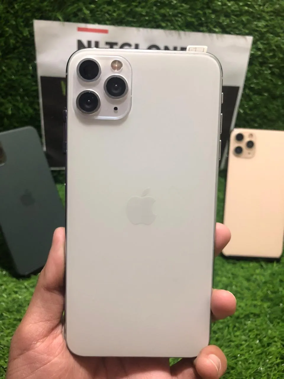 Iphone 11 pro max high class Dubai import copy - ad image 3