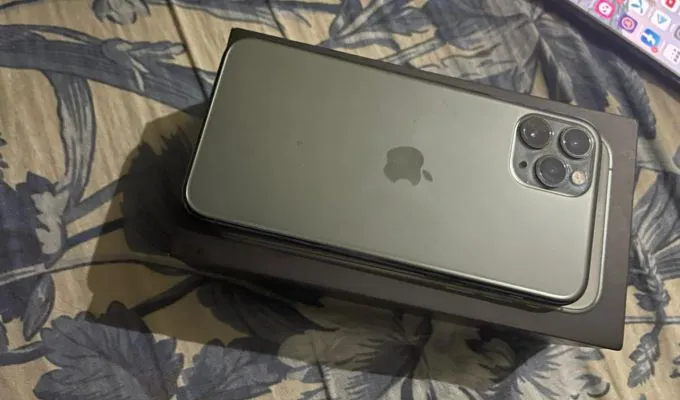 iPhone 11 pro non pta - ad image 2