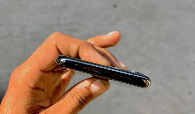 iphone 11 pro - ad image 4