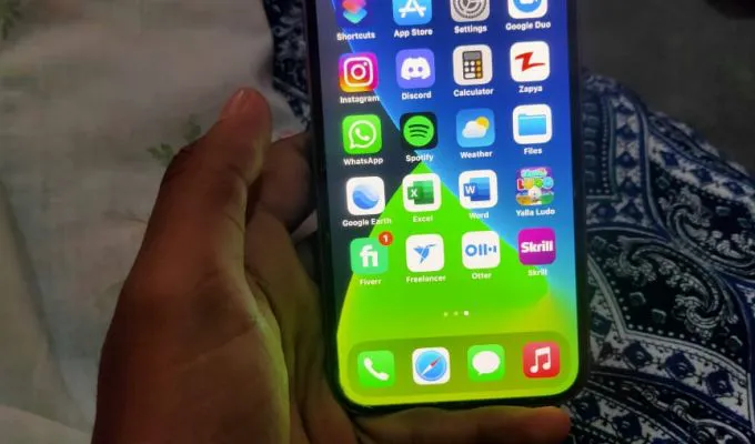 Iphone 12 non PTA 10/10 - ad image 2