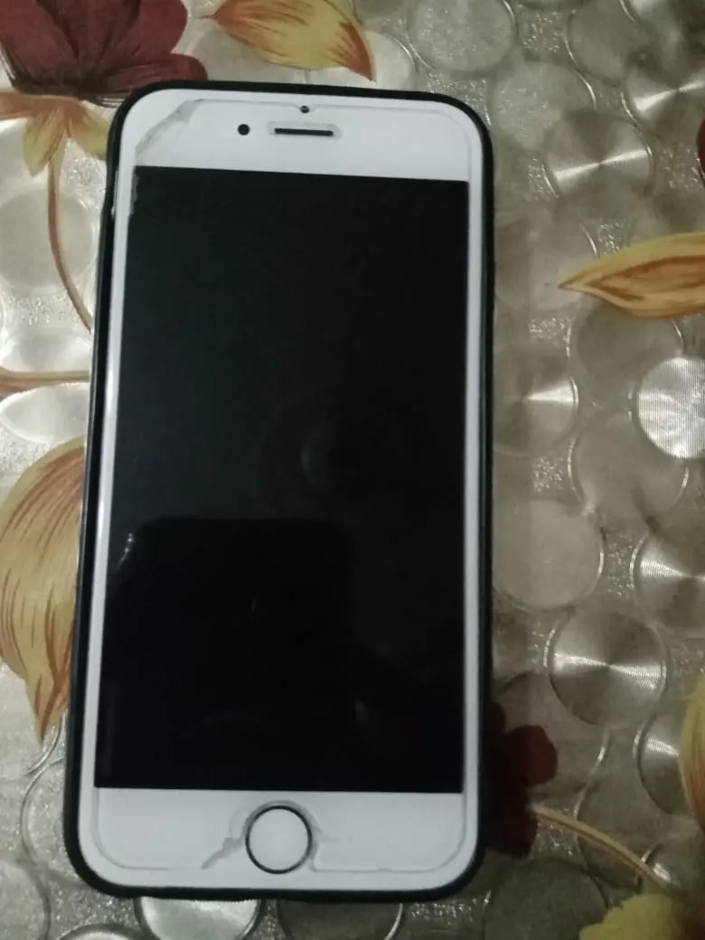 Iphone 6 64gb urgent sell - ad image 4