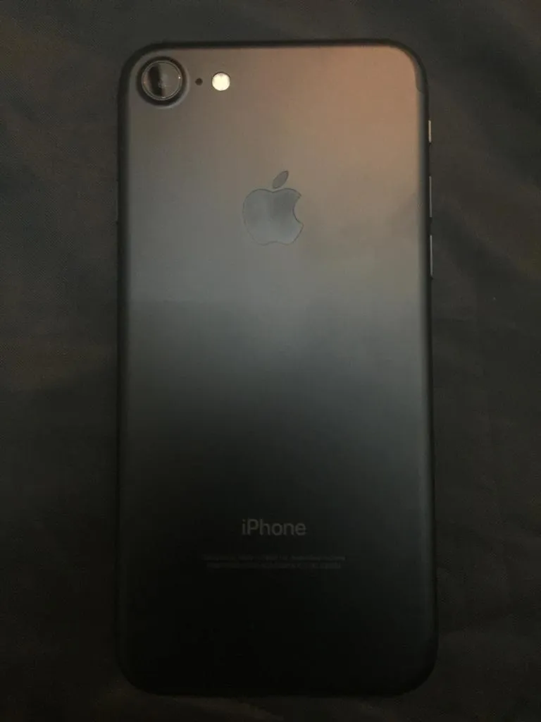 Iphone 7 128GB - ad image 3