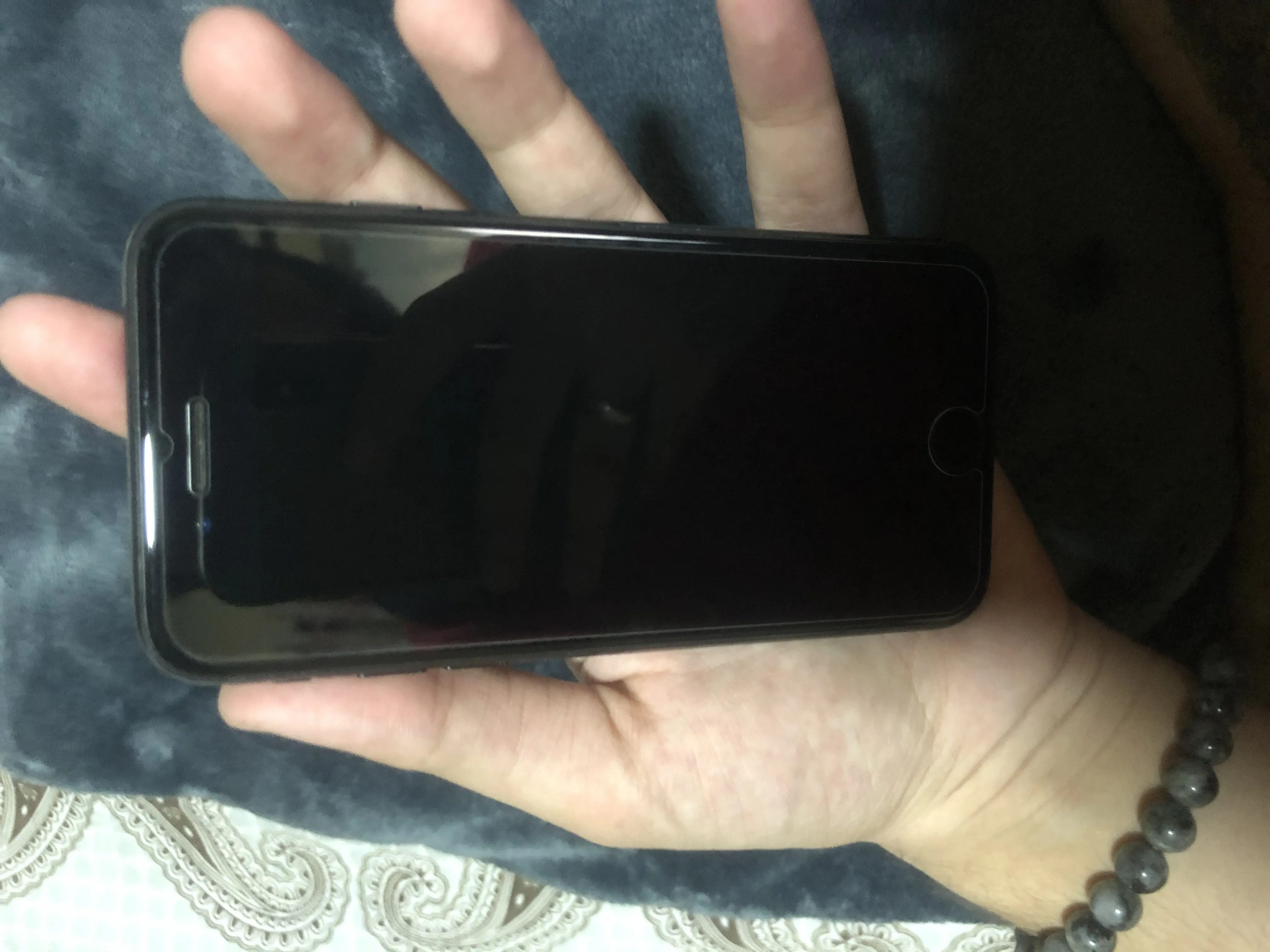 IPHONE 7 32 Gb (MATTE BLACK) - ad image 3