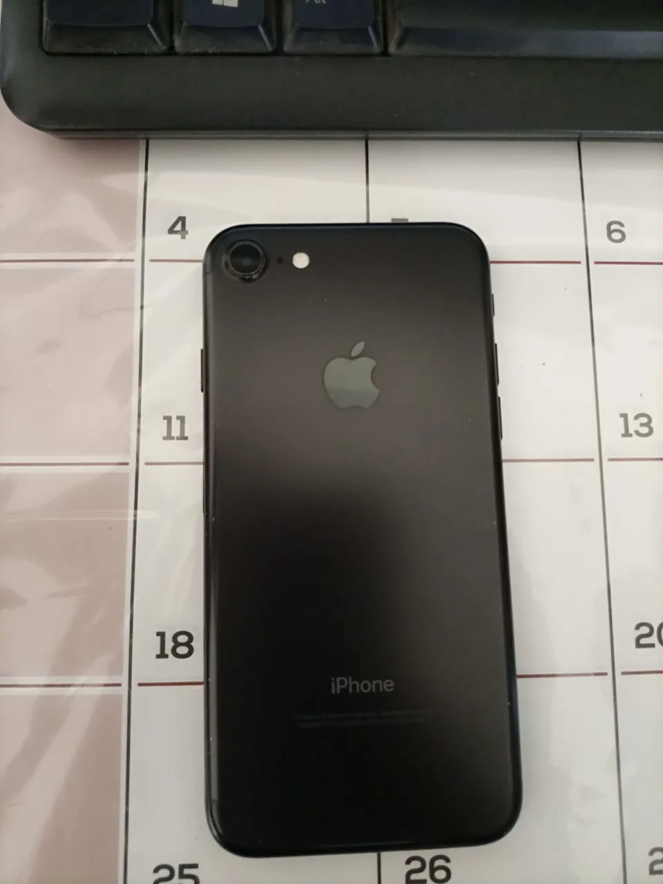 Iphone 7 (32 GB) NON PTA - ad image 1