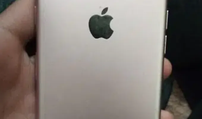 Iphone 7 Logo Stuck - ad image 1