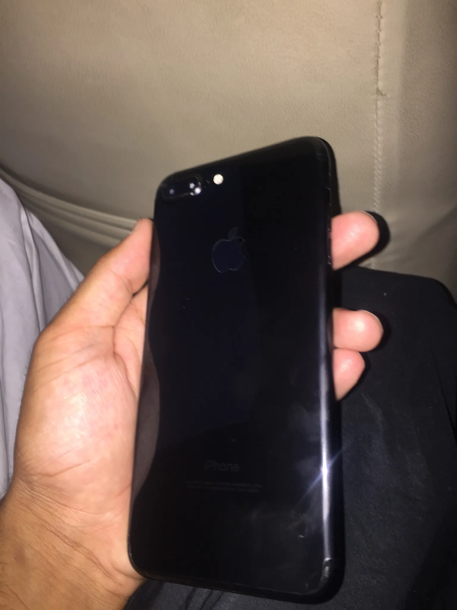 iPhone 7 Plus 128 gb colour black - ad image 1