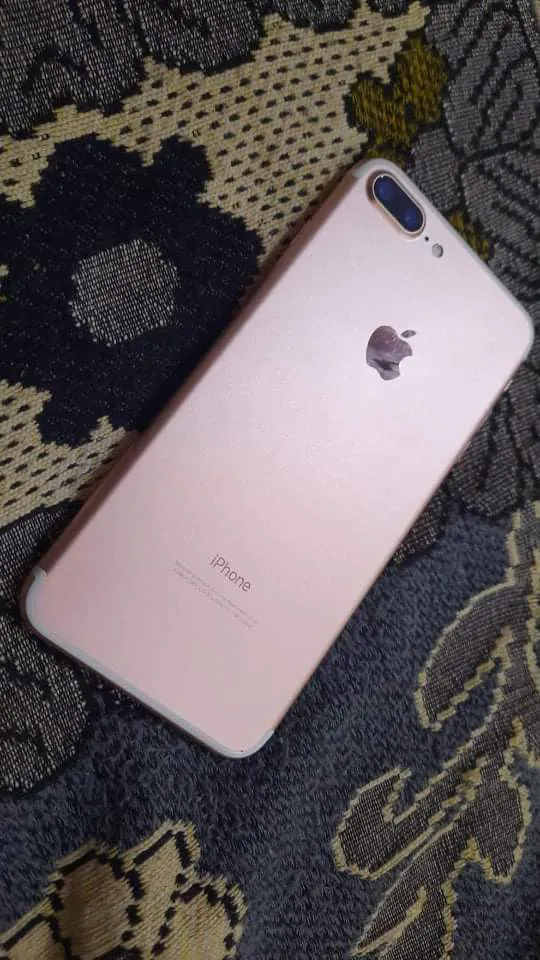 Iphone 7 plus 128 gb rosegold - ad image 1