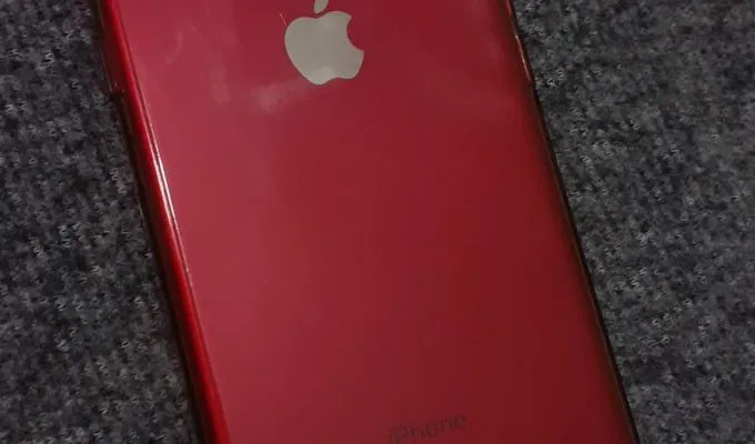 Iphone 7 Red 128Gb - ad image 4