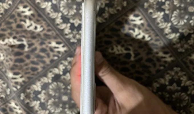 Iphone 8 Plus 64 GB white - ad image 3