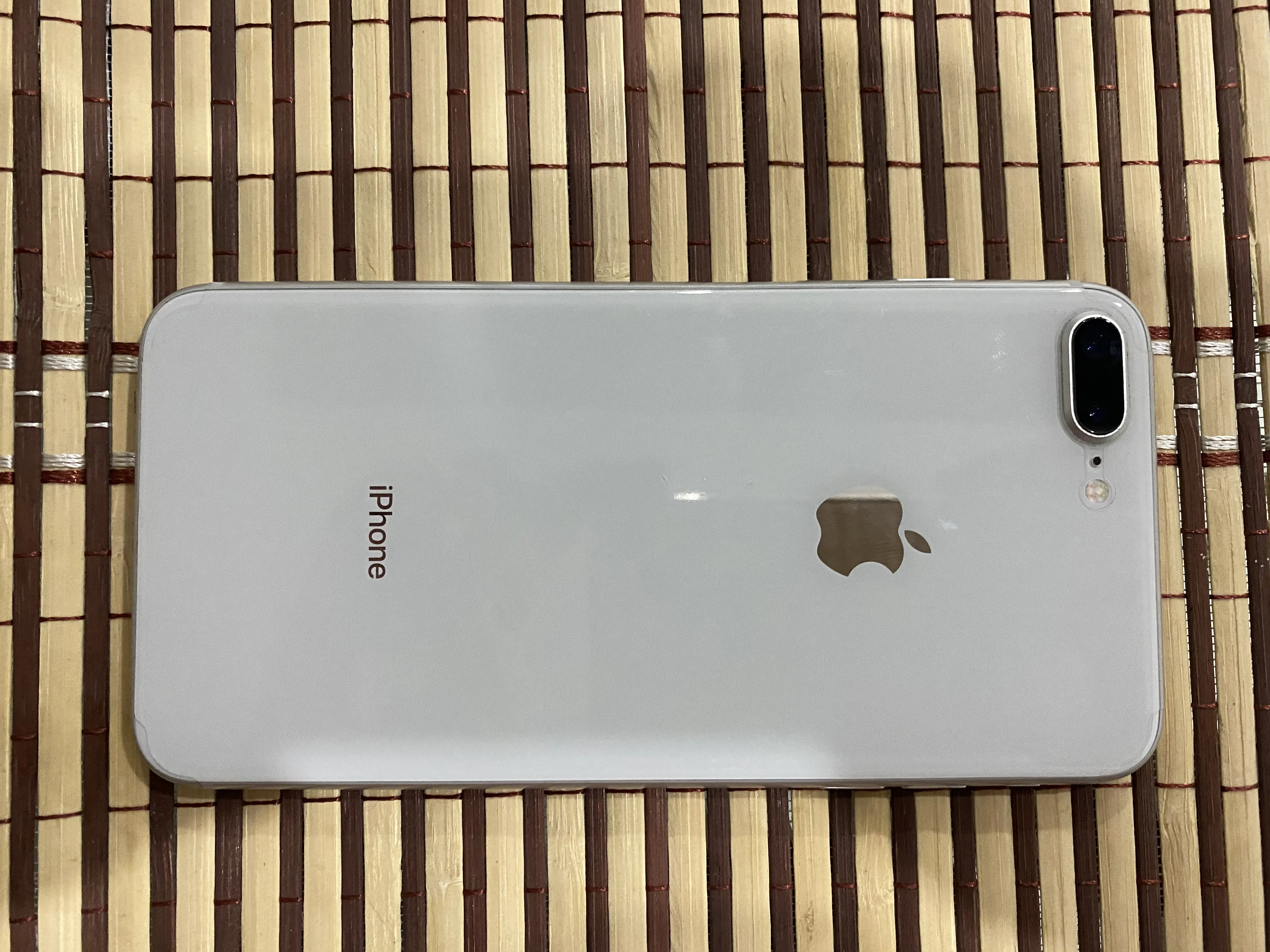 Iphone 8 plus 64gb PTA white - ad image 3