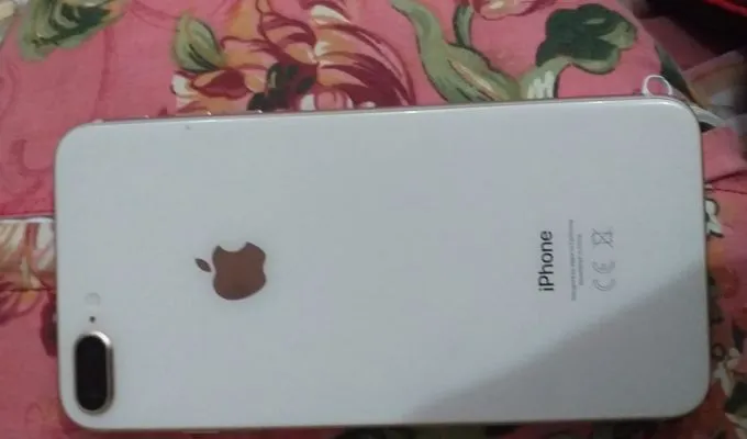 IPhone 8 plus in steal price - ad image 2