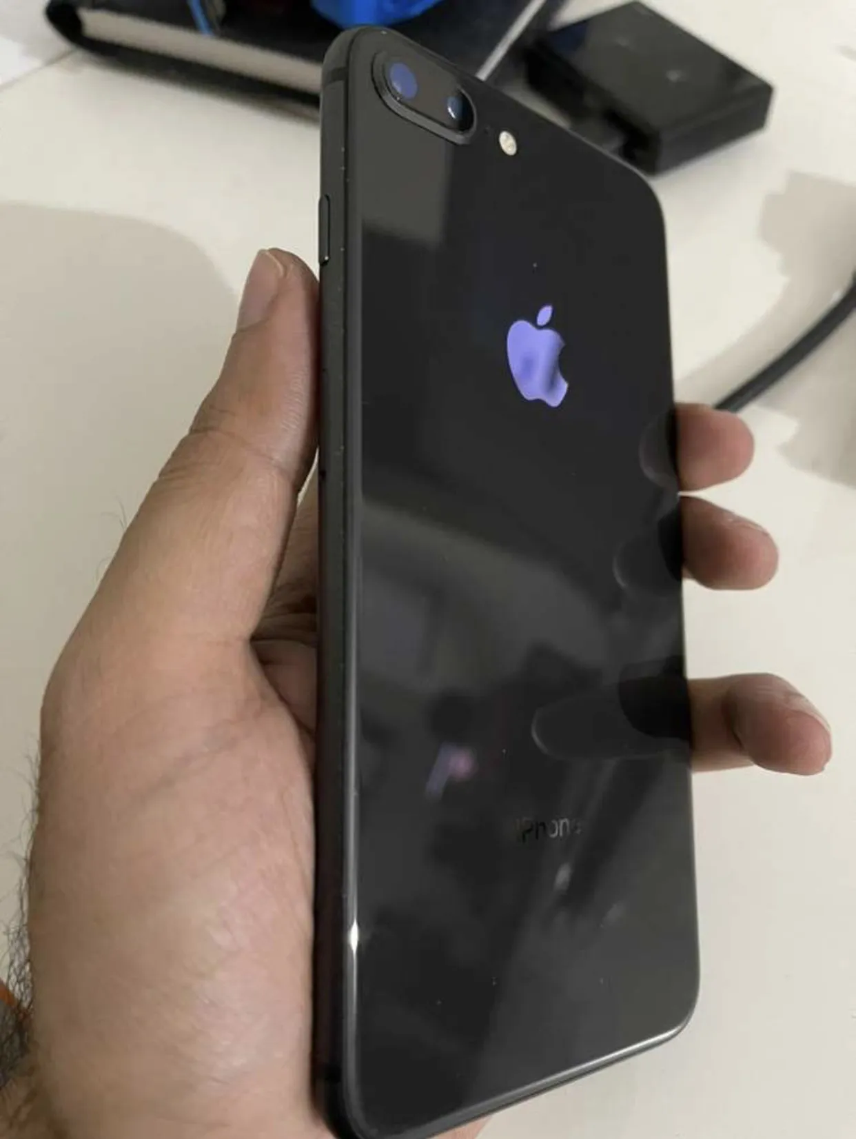 Iphone 8 plus Jet BlacK - ad image 3