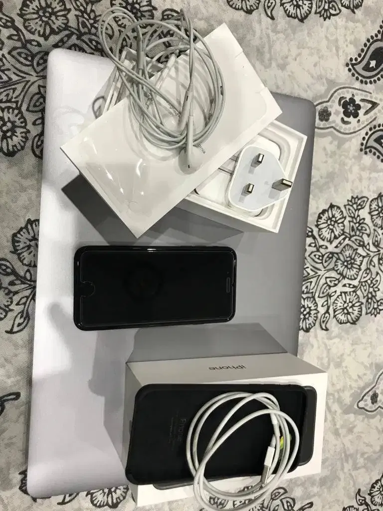 iPhone SE 2020 64GB (Complete Box) - ad image 2