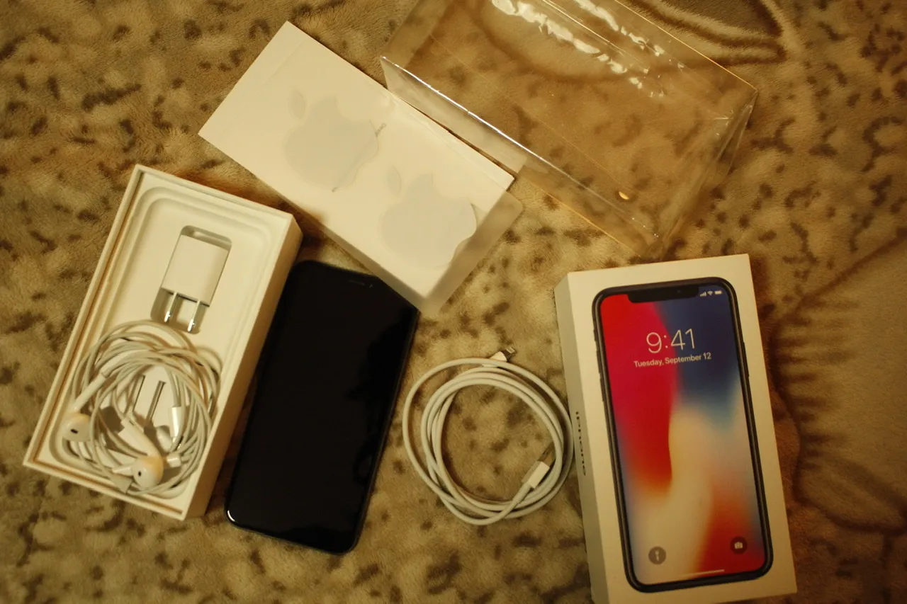 iPhone X 256gb 10/10 PTA approved - ad image 1