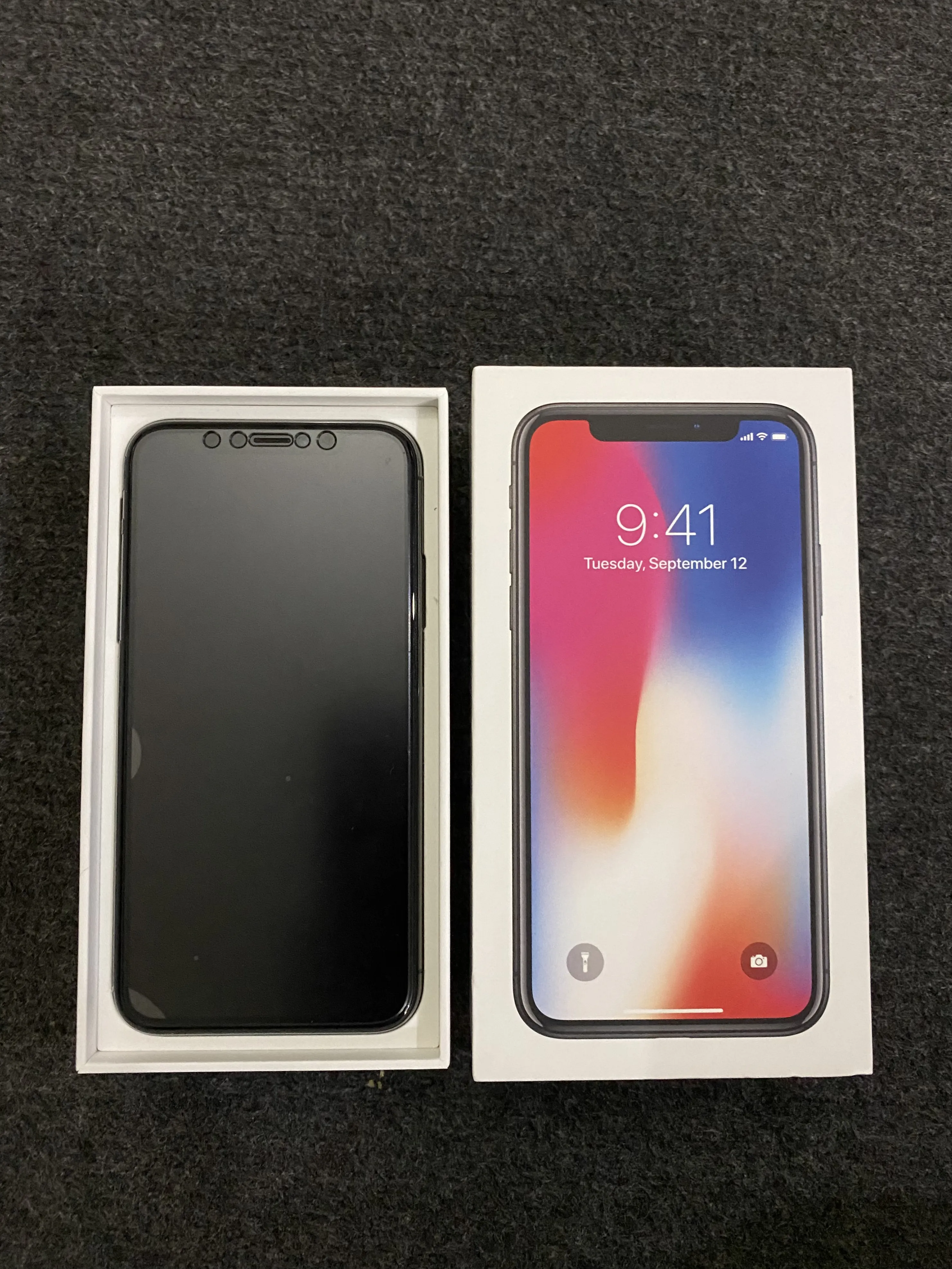 iPhone X 64 GB Space Gray - ad image 1