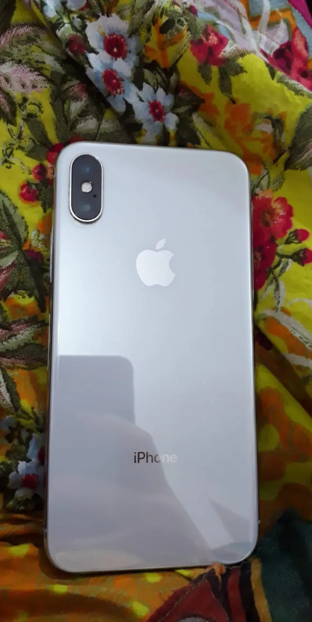 iphone X 64gb mint condition - ad image 1